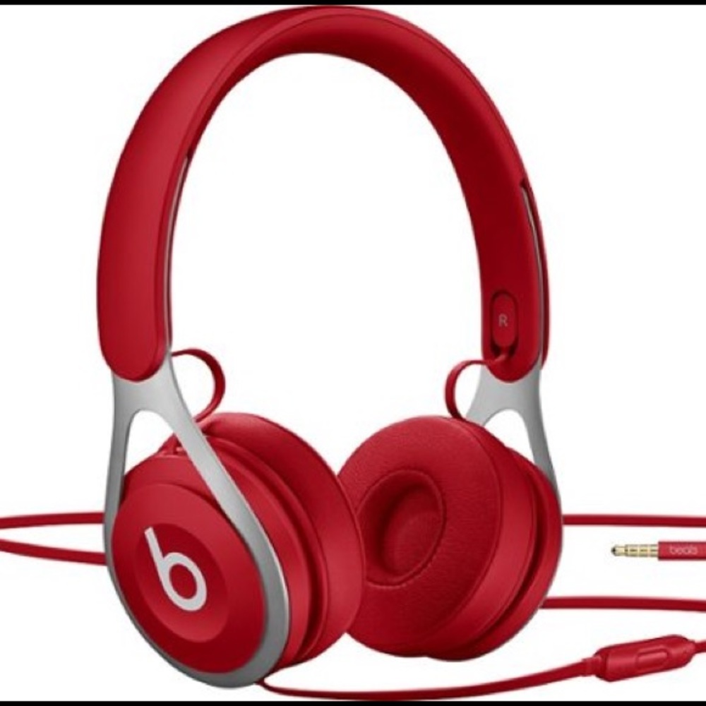 NWT beats ep by Dre
